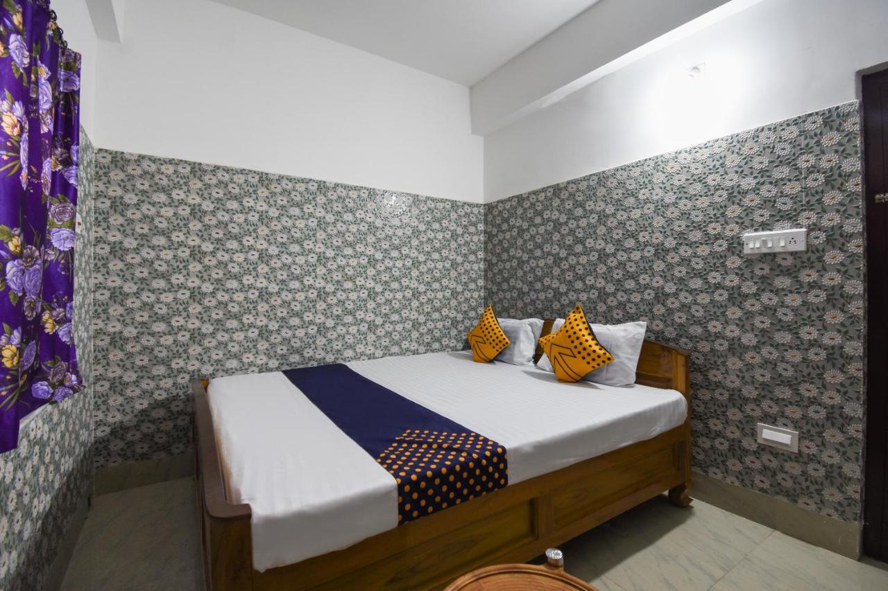 Oyo 67789 Hotel Savera Ahmedabad Eksteriør billede