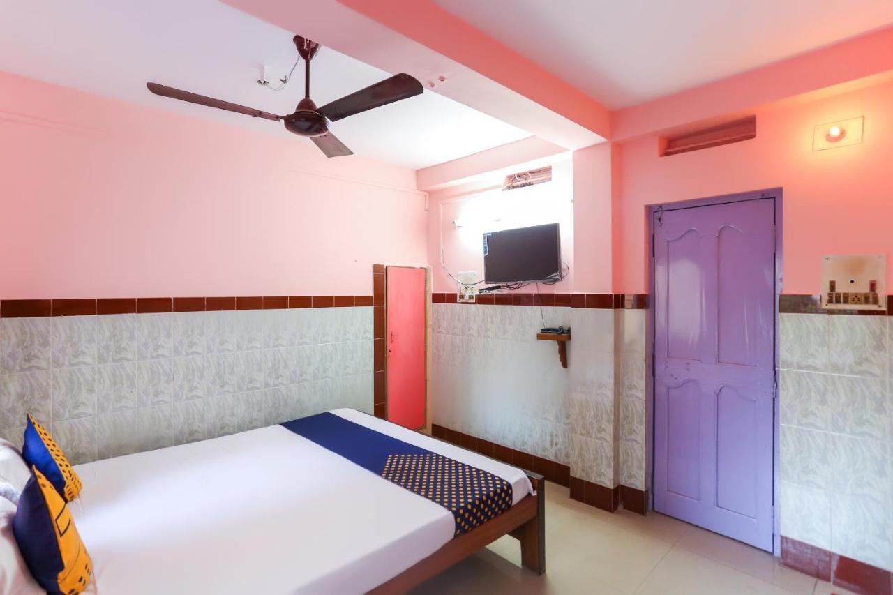 Oyo 67789 Hotel Savera Ahmedabad Eksteriør billede